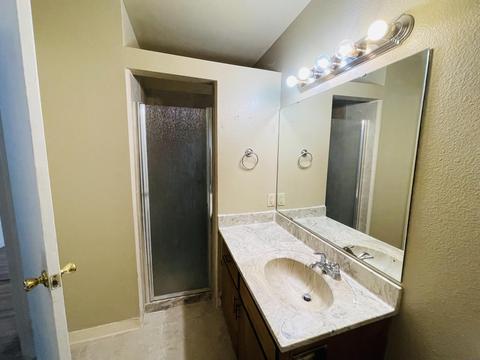 300 S E St, Exeter, CA 93221 photo 16