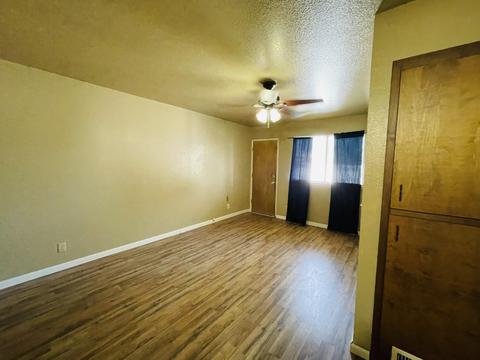 300 S E St, Exeter, CA 93221 photo 17