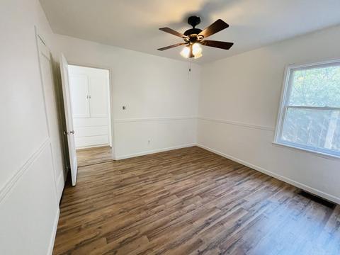 300 S E St, Exeter, CA 93221 photo 13