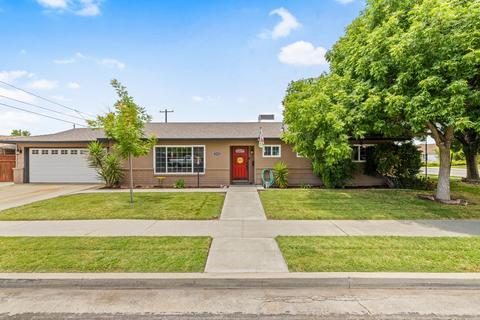 2354 Fairmont Dr, Hanford, CA 93230