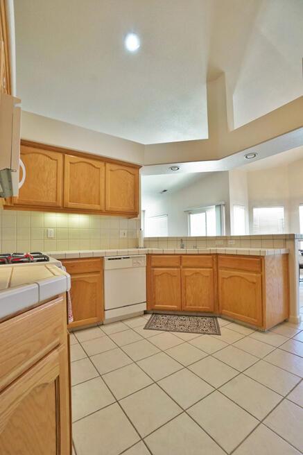 401 Hillcrest St, Lemoore, CA 93245 photo 22