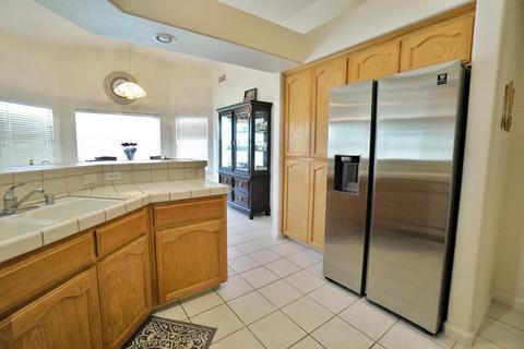 401 Hillcrest St, Lemoore, CA 93245 photo 21