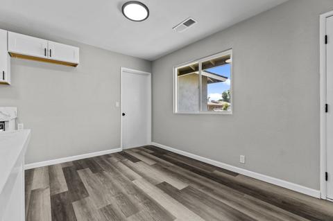 202 E Sunnyview Ave, Visalia, CA 93291 photo 14
