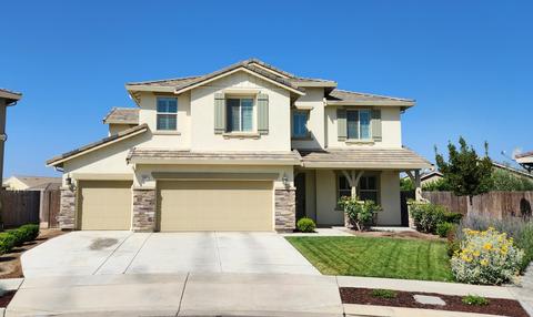2851 Emerald Bay Ct, Tulare, CA 93274
