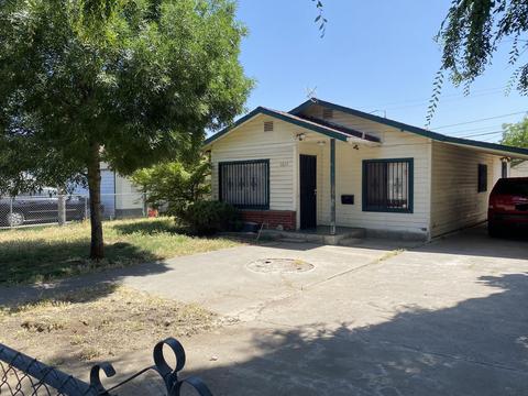 1612 N Encina, Visalia, CA 93291