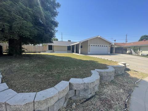 4809 W Vassar Ave, Visalia, CA 93277