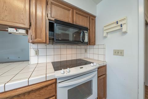 716 Burgan Ave, Clovis, CA 93611 photo 15
