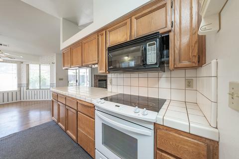 716 Burgan Ave, Clovis, CA 93611 photo 16