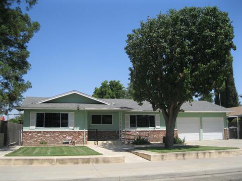 526 N Helene St, Tulare, CA 93274