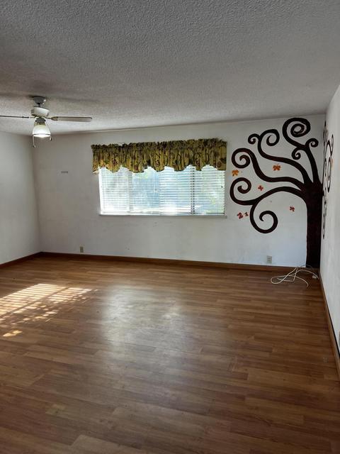 896 Renn Ave, Clovis, CA 93611 photo 5