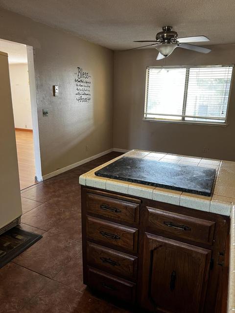 896 Renn Ave, Clovis, CA 93611 photo 9