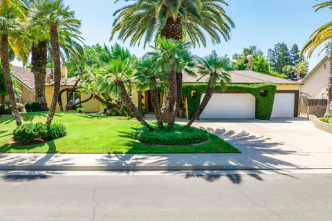 1635 S Exeter Ct, Visalia, CA 93292
