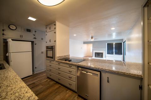 2944 E College Ave, Visalia, CA 93292 photo 2