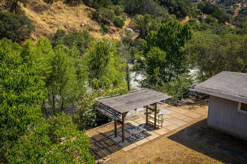 45845 Sierra Dr, Three Rivers, CA 93271 photo 4