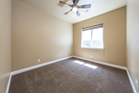 190 Lake Dr, Lemoore, CA 93245 photo 17
