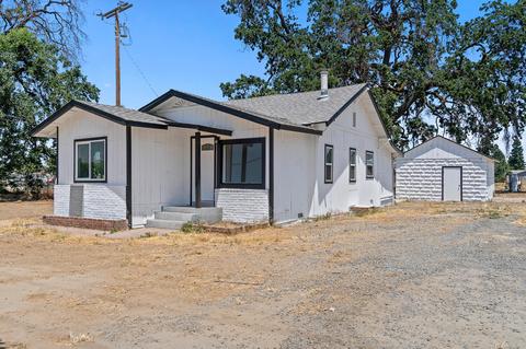 1922 E Caldwell Ave, Visalia, CA 93292 photo 2