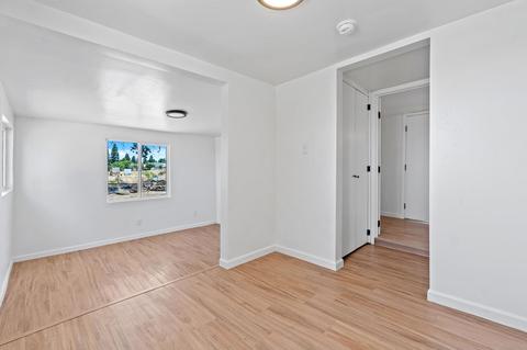 1922 E Caldwell Ave, Visalia, CA 93292 photo 18