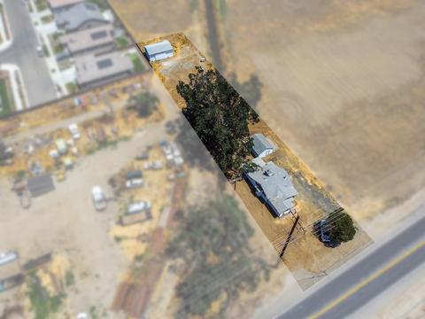 1922 E Caldwell Ave, Visalia, CA 93292 photo 29