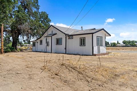 1922 E Caldwell Ave, Visalia, CA 93292 photo 5
