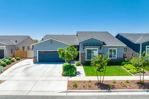 1890 N Sherman St, Hanford, CA 93230