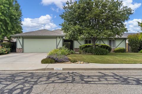 1819 S Irma St, Visalia, CA 93292