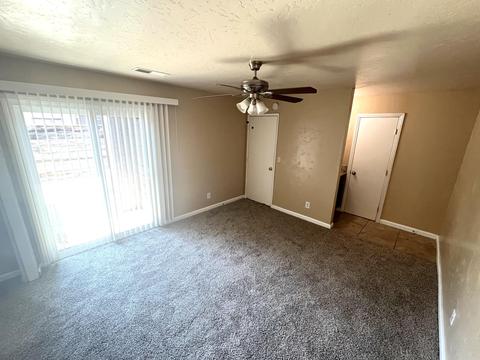 836 E Harold Ave, Visalia, CA 93292 photo 14