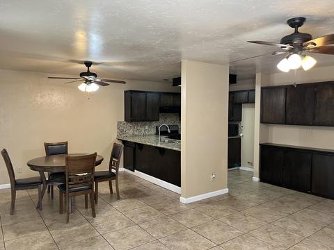 836 E Harold Ave, Visalia, CA 93292 photo 4