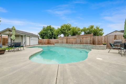 1731 Carson Ave, Tulare, CA 93274 photo 58
