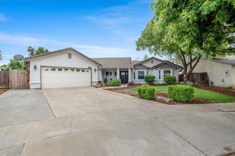 1731 Carson Ave, Tulare, CA 93274 photo 3