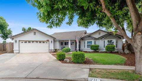 1731 Carson Ave, Tulare, CA 93274