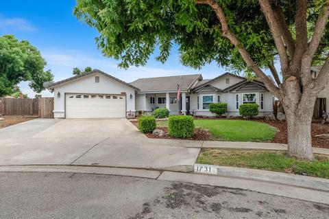1731 Carson Ave, Tulare, CA 93274 photo 2