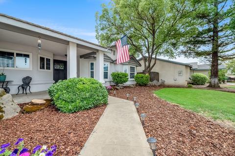 1731 Carson Ave, Tulare, CA 93274 photo 5