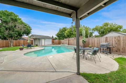 1731 Carson Ave, Tulare, CA 93274 photo 57