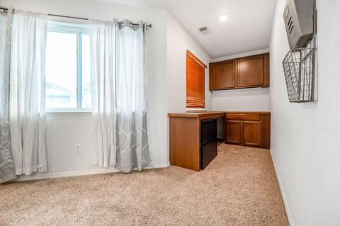 1731 Carson Ave, Tulare, CA 93274 photo 32