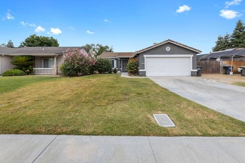 4008 W Harold Ct, Visalia, CA 93291