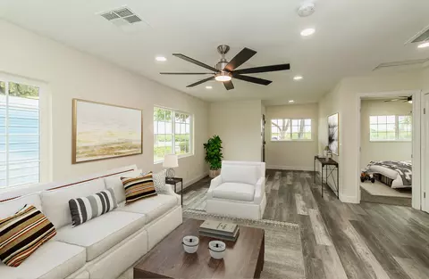 3692 Avenue 400, Kingsburg, CA 93631