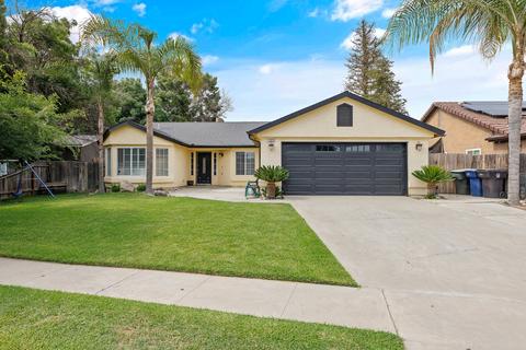 1928 W Merritt Ave, Tulare, CA 93274