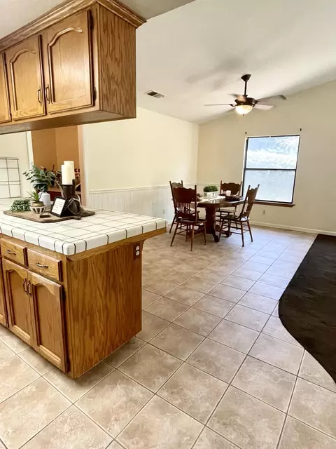 2714 E Parker Ct, Visalia, CA 93292 photo 5