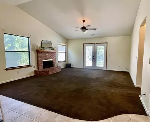 2714 E Parker Ct, Visalia, CA 93292 photo 9