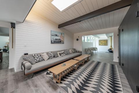 2005 Short Dr, Hanford, CA 93230 photo 4
