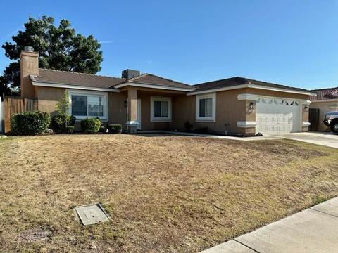 5029 Trabuco Canyon Dr, Bakersfield, CA 93307