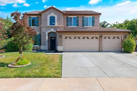 1832 W Bristol Ln, Hanford, CA 93230