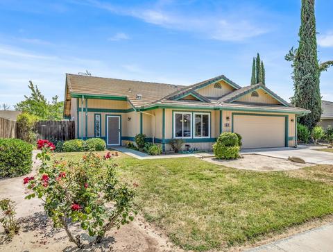 69 Cantebury Dr, Lemoore, CA 93245 photo 2
