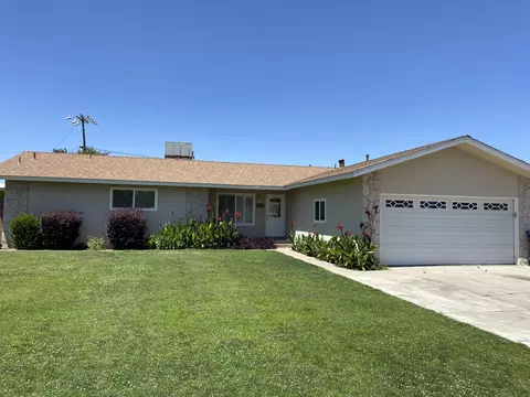 1962 E Sunset Ave, Tulare, CA 93274