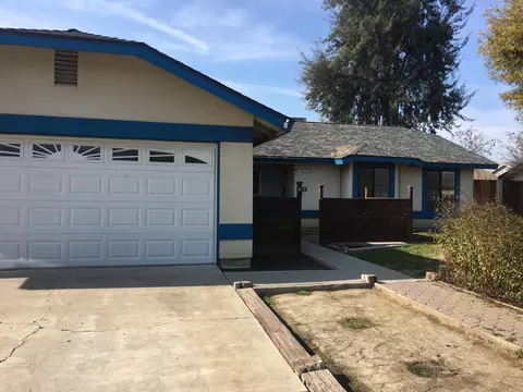 539 S Acacia Dr, Lemoore, CA 93245