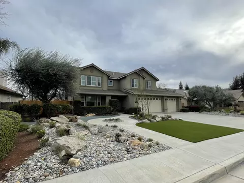 4411 Cecil Ct, Visalia, CA 93292 photo 3