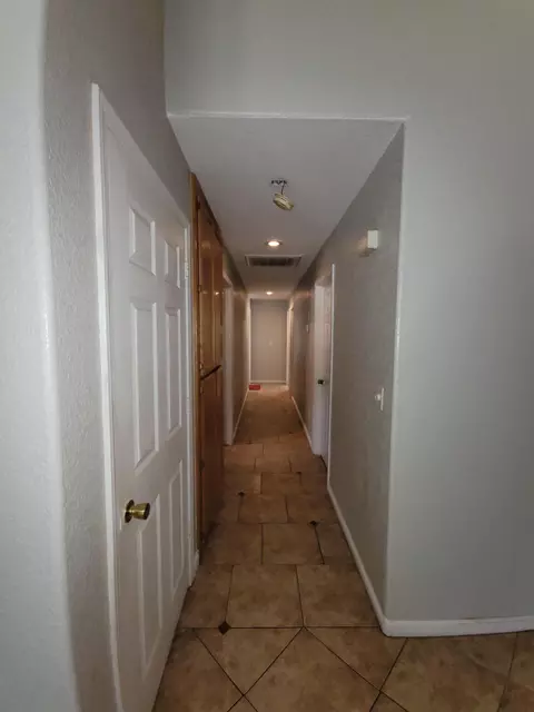 16005 W San Joaquin Ave, Kerman, CA 93630 photo 10