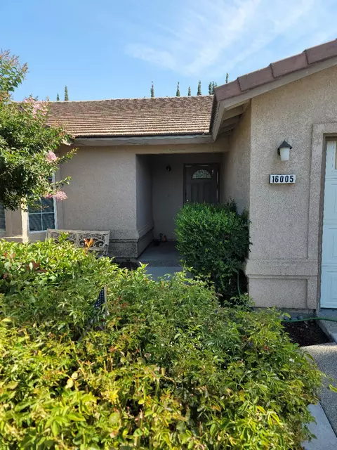 16005 W San Joaquin Ave, Kerman, CA 93630 photo 4