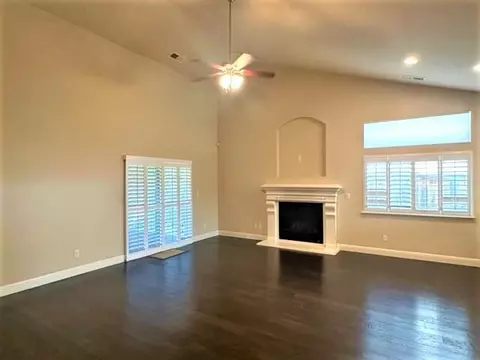3279 Poe Ave, Clovis, CA 93619 photo 2