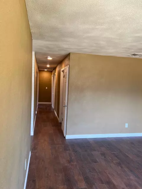 140 W Spruce Ave, Lemoore, CA 93245 photo 6
